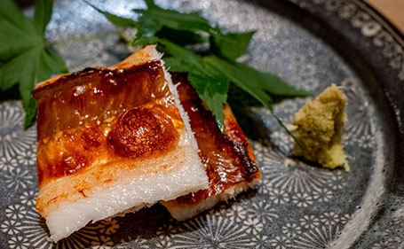 ポップアート×音楽×美味＝至福の寛ぎ 斬新な趣向で寿司を味わうセレブ御用達の隠れ家