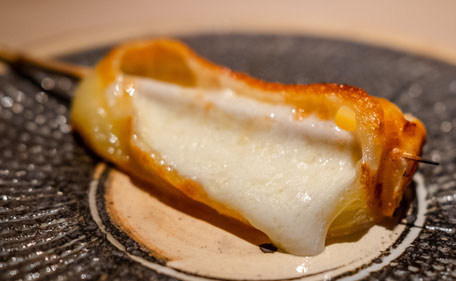 世界で称賛される「神戸高坂鶏」の衝撃的な味わいを篠原流のこだわりで余すところなく堪能し尽くす